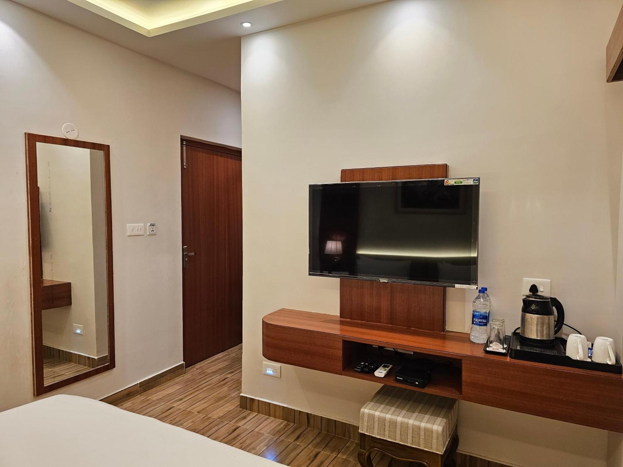 The Creek Boutique Resort & Spa Bolpur Exterior photo